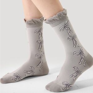 Gray Ruffled Crew Socks with Embroidered Bows